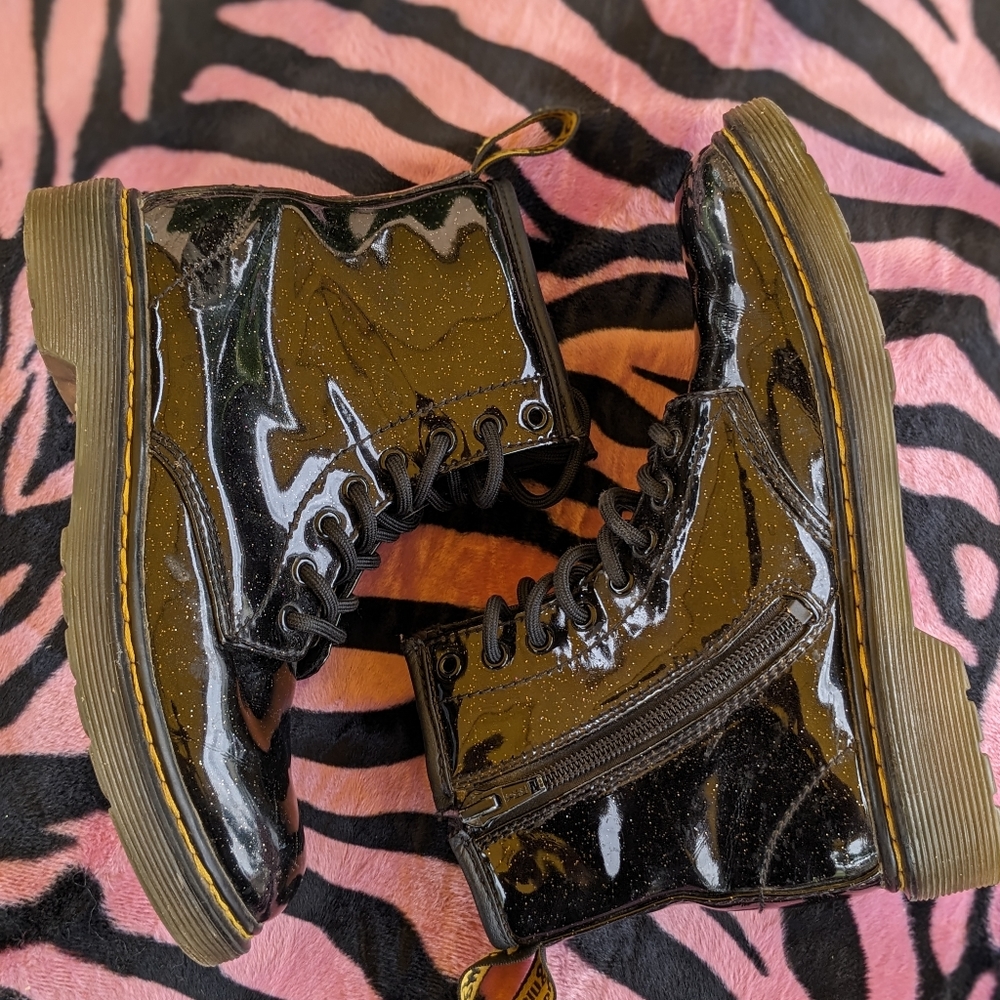 Kids Dr.Martens 1460 Comba Boots Glossy Black Silver Glitter (Little Kid Size 1)